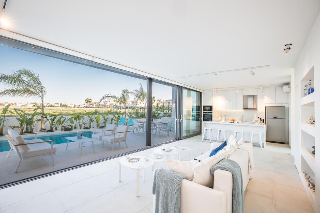 The White H Villa, Protaras, Fresh And Peaceful 파라림니 외부 사진