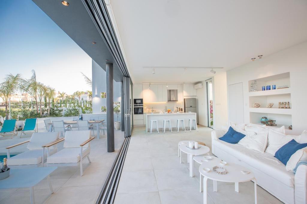 The White H Villa, Protaras, Fresh And Peaceful 파라림니 외부 사진