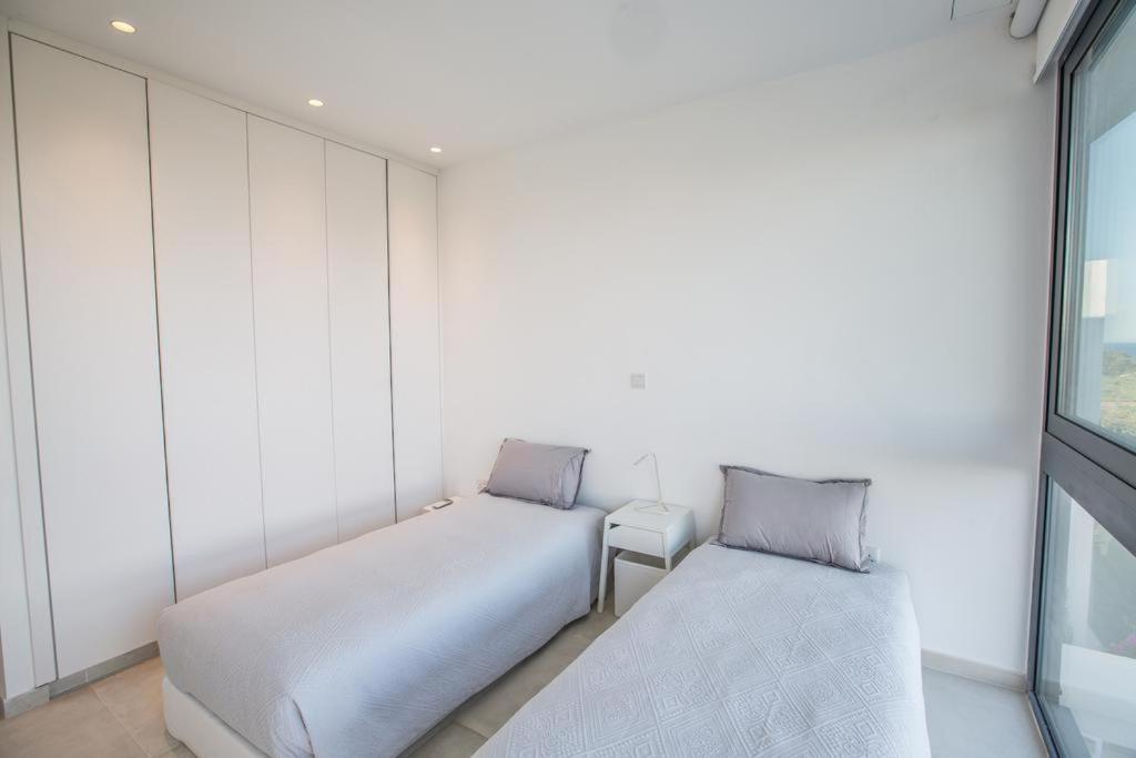 The White H Villa, Protaras, Fresh And Peaceful 파라림니 외부 사진