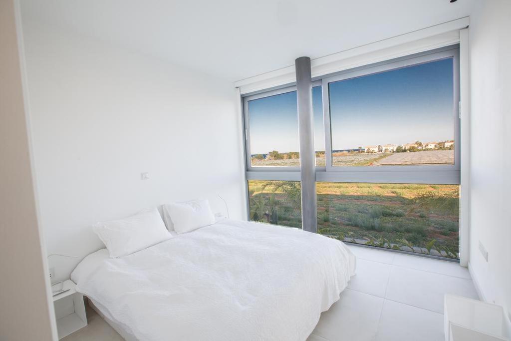 The White H Villa, Protaras, Fresh And Peaceful 파라림니 외부 사진